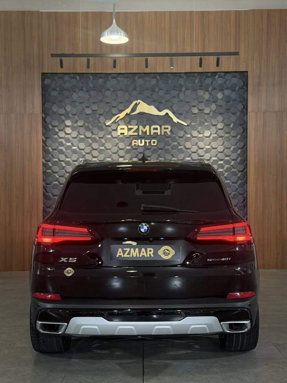BMW x5 داخل كريمي🇩🇪
سعر : 385$ًورقة
موديل : 2023
ماشية : 27 الف فقط

مواصفات السيارة فول الفول
بنوراما
داتاشو
كشنات جلد
داخل قهواي
انارات مخفية متعدد الالوان
كير كرستال
رادارات
حساسات
اوتو هولد
اوتو بريك
لايتات ليد
تحديد سرعة و تحديد مسار
ستيرن هيتر
و بعد هواية مواصفات متنذكر

السيارة وارد امريكي بدون صبغ حادثها بس الدعامية ✅
كير و محرك كلها بشرط اخت الزيرو

السيارة مرقم و جاهز و بيها كتاب تضليل

سعر: 385$ ورقة
للاستفسار : ***********
‎العنوان السليمانية المعارض الجديدة شركة ازمر اوتو معرض رقم ٣٤
