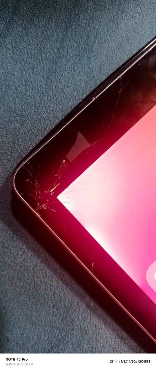 السلام عليكم ورحمة الله وبركاته ايباد 12برو بلاص شاشه مكسورة مثل ما موضوح بل الصوره ابيع شاشة مكسورة مثل موضوح مكاني الشعله السعر 125 الف ***********
