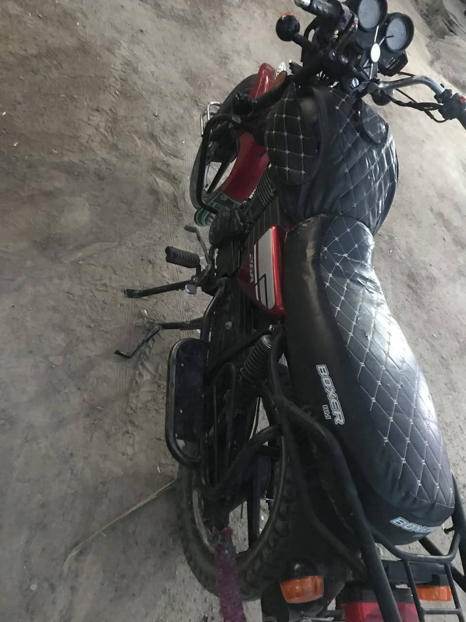 البيع دراجة  مديل2019وراق كامله سعر800بهة مجال مكان ديالئ سراجق ***********
