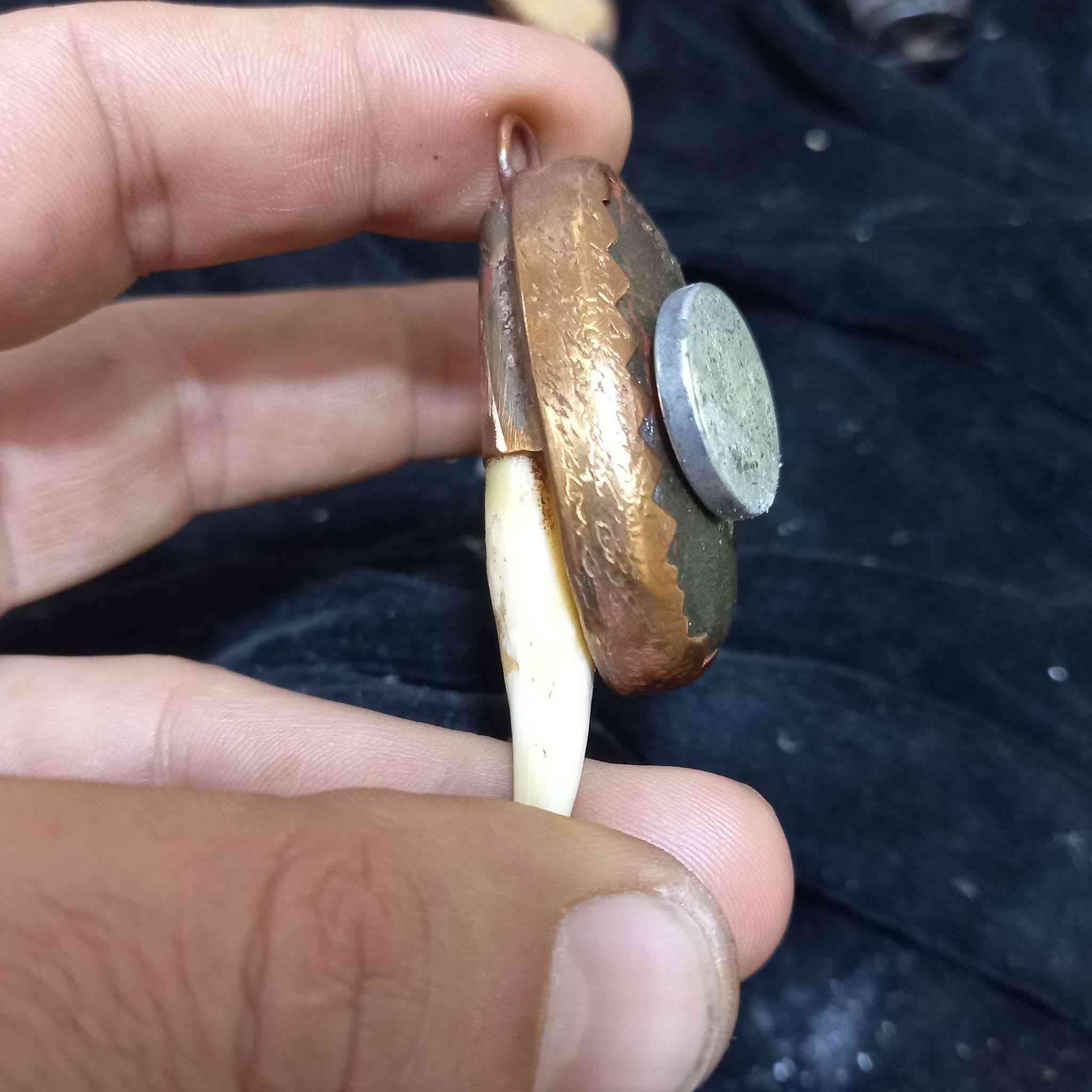 🐆حجر العباس آباد الافغاني الاصلي المرصود  يجذب المغناطيس مع سن الذيب السياقة نحاس مخطوط على النحاس خمسة عشر اية قرآنية مع طلسم شرف الشمس العنوان بغداد يوجد خدمة توصيل كافة المحافظات اي سؤال او أستفسار أو الحجز واتساب أو الإتصال بالرقم
***********
