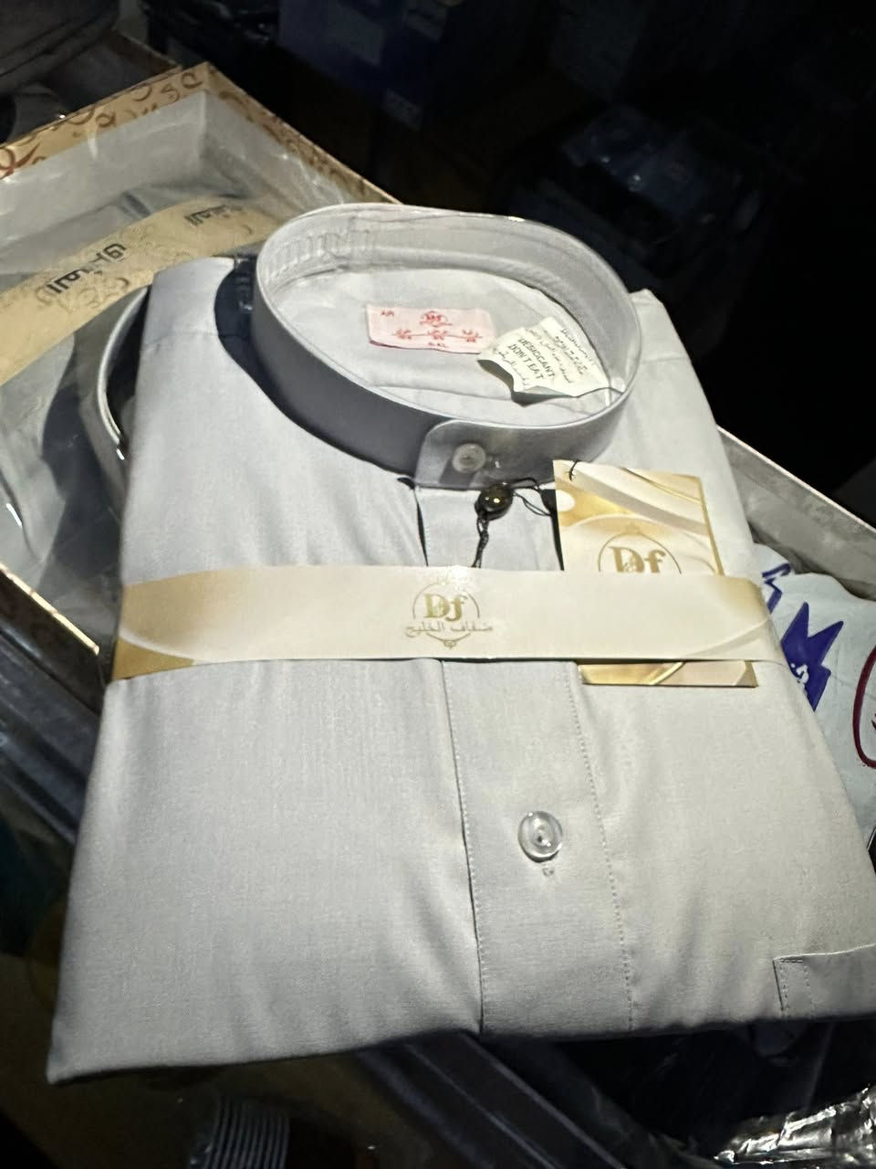 يتوفر لدينا دشداشة حجم خاص وكذلك گلبية حجم خاص مثل ما موضح بالصوره قياس 64XL رسمي عرض 85 تلبس وزن ١٤٠ وفوك والاسعار مناسبه عنوان المحل📍سوق دلي عباس مقابل مركز الثاير 🔴محمد حمد للزي العربي

***********
