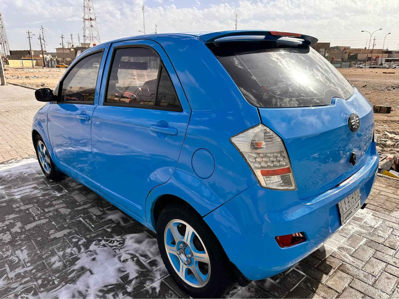 للبيع فاو V2 مكينه وكير كورلا 1600
السيارة مامسددين اقصادها ابيع بس وكالة 
*********** البصرة, العراق
