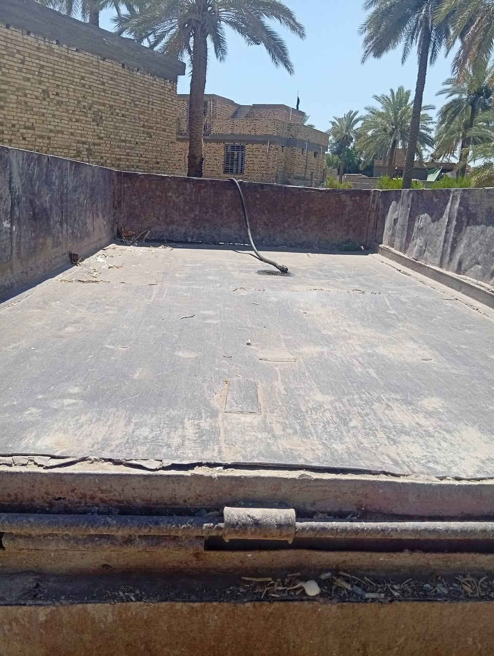 عربانه حداد ونج جديد صار شهر من مبدله للبيع السعر 800وبيها مجال  ***********
