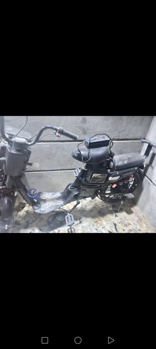 ***********دراجه شحن بطارياتها جدد
