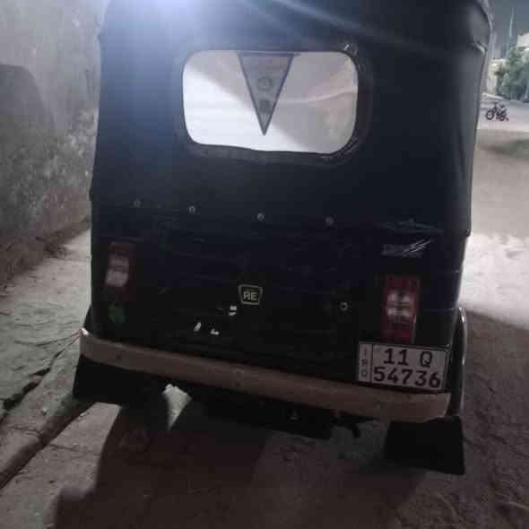 سلام عليكم تكتك للبيع مديل20 رقم وسنويه ضربه ب الغد صبغ بس جماليه الستفسار الرقم ***********
