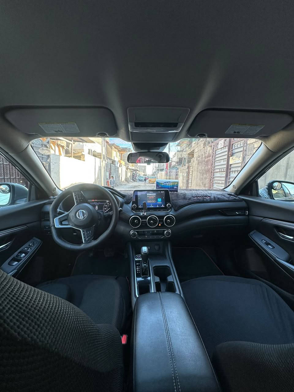 SentraSV2022
140ورقة قفل ضربتها مثل ما موضحا بلصورة وممأثر لا على كير ولا محرك ولا شاصي وبيها حادث من امريكا بلصندوق جداً جداً بسيط معدل بارد فقط ماشية 65الف ميل سيارة كلش حلوة ونضيفة 

مواصفات
محرك 1800 اقتصادي 
بصمة وبيها بصمة بل بابين الاماميات 
تبريد ثلج 
تحديد مسار 
النقطة العمياء 
حساسات امامية خلفية جانبية ٣٦٠ درجة الحساسات 
كشنات قماش 
ارضية مغلفة جديدة بعدها هية والكشنات
كامرة خلفية 
سيارة يم جناي يعني مو راكضة بعدها جديدة الشراي فقط يتواصل على الواتس اب فقط ***********
