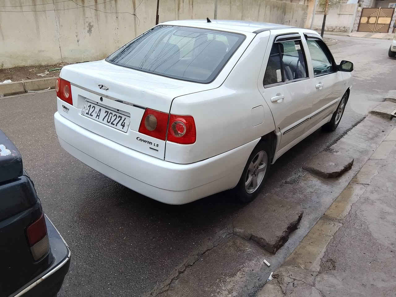 سلام عليكم سياره كوين للبيع موديل 2013 سياره نضيف سياره صبغ قطعتين شبر محرك نضيف كير نضيف تبريد شغال سياره داخل كلو شغال سياره قفل مركزي سياره رقم دولي هزه جديد كربون ورقي شرط التحويل من شرعي  طخم نضيف   عنوان حي الكرامه رقم موبايل (***********)(***********)
