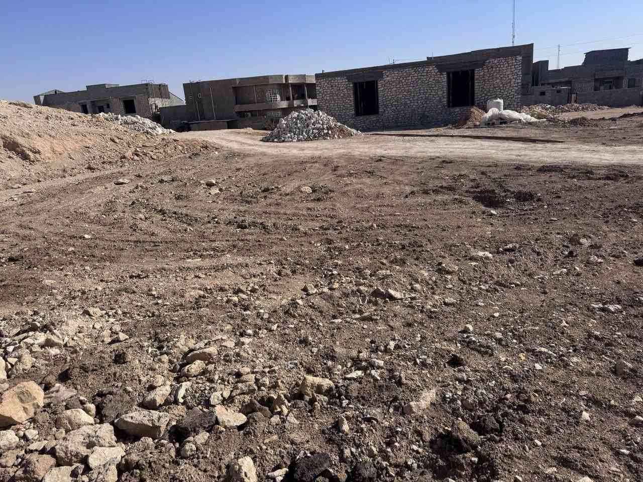 بسم الله
السلام عليكم للبيع قطعة ارض طابو صرف بسمي مكانها حي الرفاق كاع عدله سعرها16 مليون وبيها مجال ترهم مراوس بسياره الاستفسار ***********
