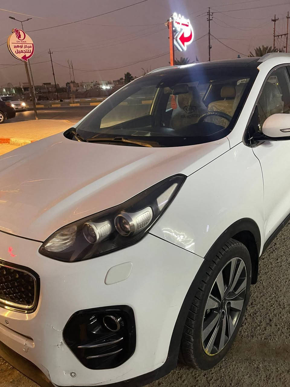 تحيه طيبه السلام عليكم ورحمة
كيا سبورتج 2019 خليجي 
فول مواصفات 
ماشيه 137 ألف 
مكينة 2000
بصمه تشغيل 
بصمه ابواب 
شاشه كامره 
تحكم ستيرن 
حساس أمامي خلفي 
مري شفط 
ترحيب على بعد 
اشاير بلمري 
ويل كب 
مقاعد كهرباء 2
تبريد أمامي خلفي 
بانوراما 
لايت عدسه 
شاحن وإير لس 
كشنات جلد حمصي
رقم بغداد باسمي تحويل مباشرة 
193 ورقه وبيها مجال 
أي استفسار 
***********
مكان بغداد حي جهاد
