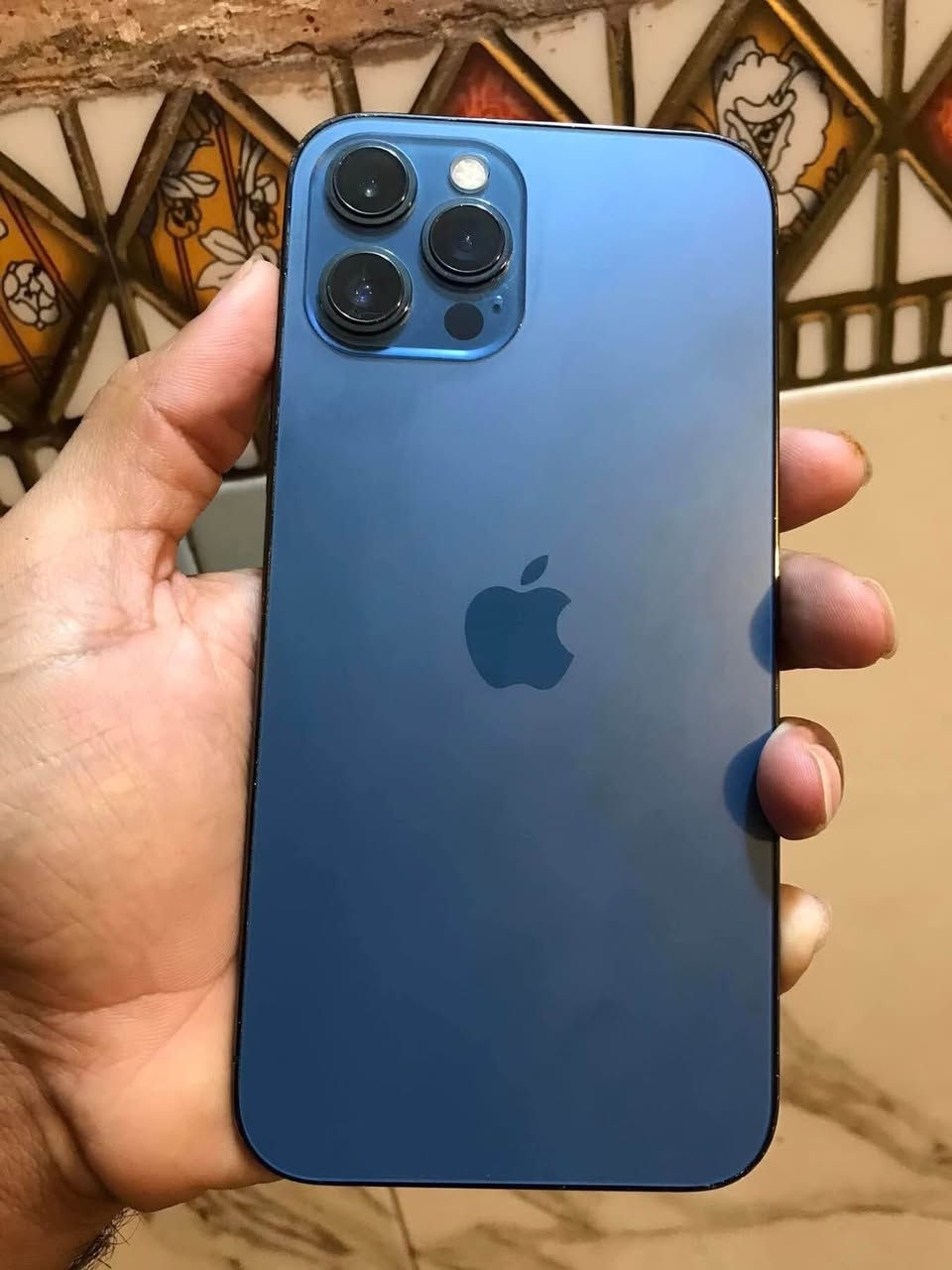 ‎ايفون 12 برو ماكس ذاكرة 256 والبطارية 75 دبل سيمكارت بس ظهر بدله وسعره 400 وهذا ***********‎ بغداد, العراق
