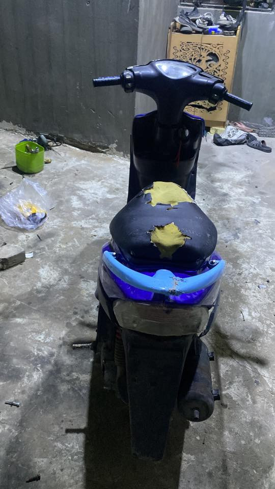 السلام عليكم ماكس عدله للبيع بيههه كرنك شغاله ابيع كوم حديد ب325 قفل جوه ال 300 ماابيع مكاني بصره قبله ***********
