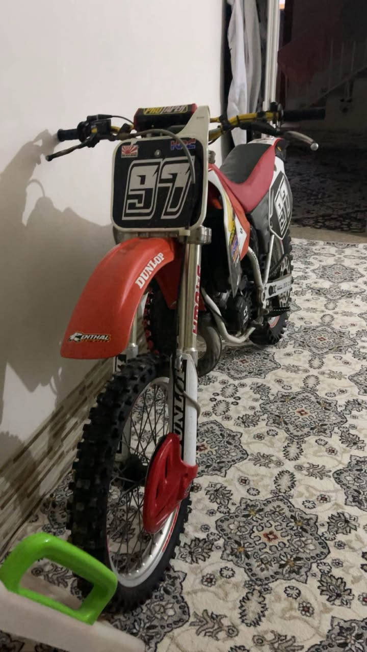 سلاو هاوريان قافاز مكينه ١٢٥ كبس نه كراوه ته وه بشرت ياباني بوخاره همو كياني بشرت سعري ١٩ معامله ناو نيشان كركوك ازادي ***********//*********** كركوك, العراق
