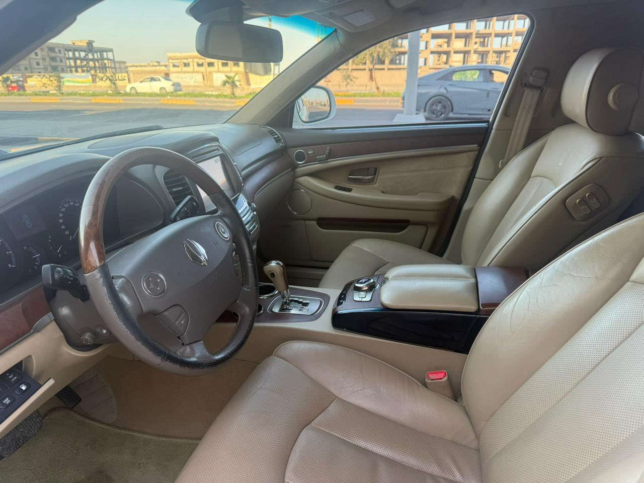 سلام عليكم شيرمن موديل2012خليجي كفاله عامه من الكص وضربه وصبغ والفتح ماشيه 50الف سياره وضع شركه جاهزه من كلشي مكانهه بابصره هاتف***********وتساب فقط
