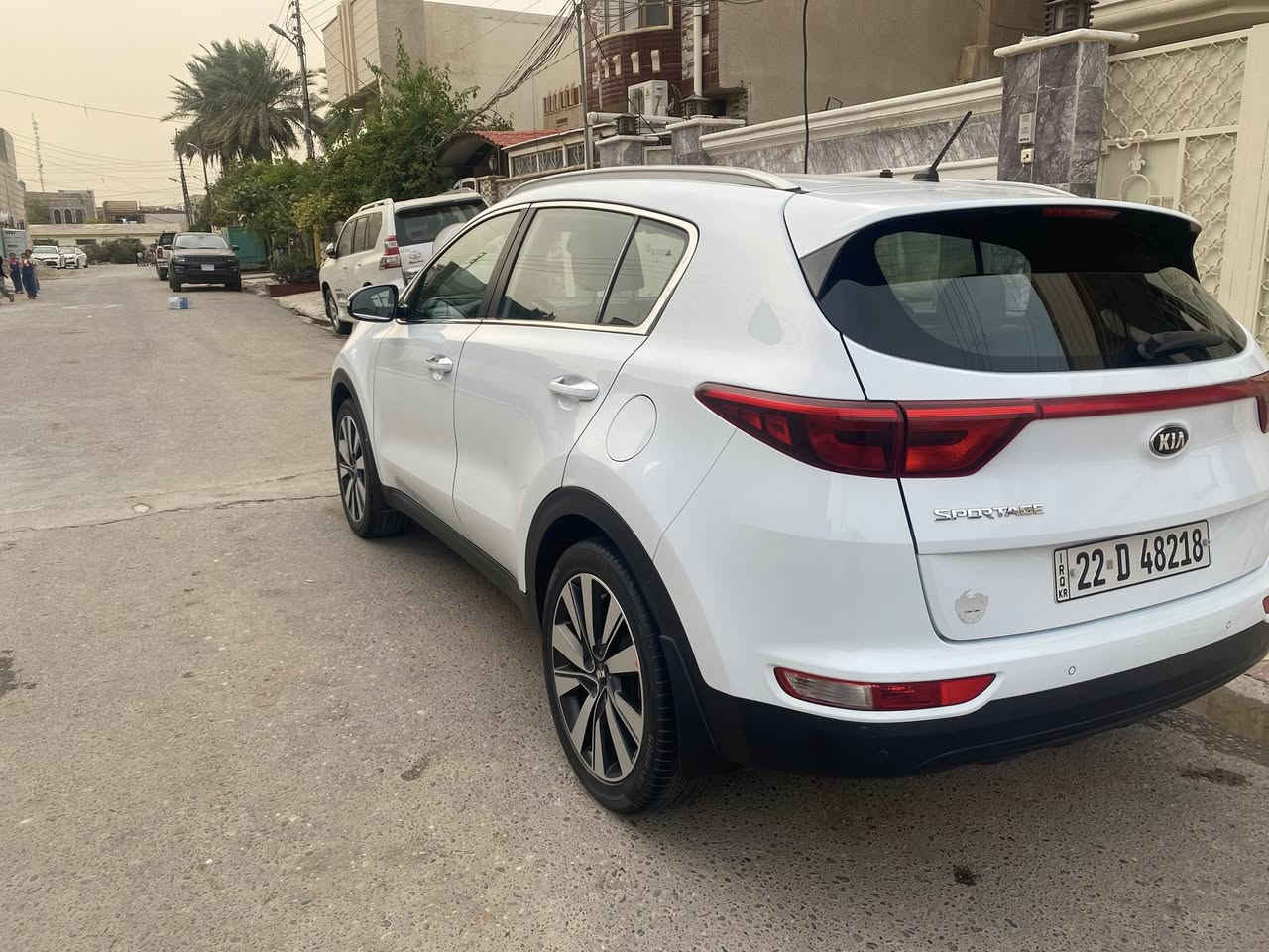 سبورتج ٢٠١٨ خليجي سيارة نظيفة بيها صبغ ربع جاملع اثر طخة خفيفة بالهلال والباقي مكفول من صبغ وبارد سعر ١٧٥ وبي مجال مكانه صلاح الدين قضاء بلد للاستفسار ***********
