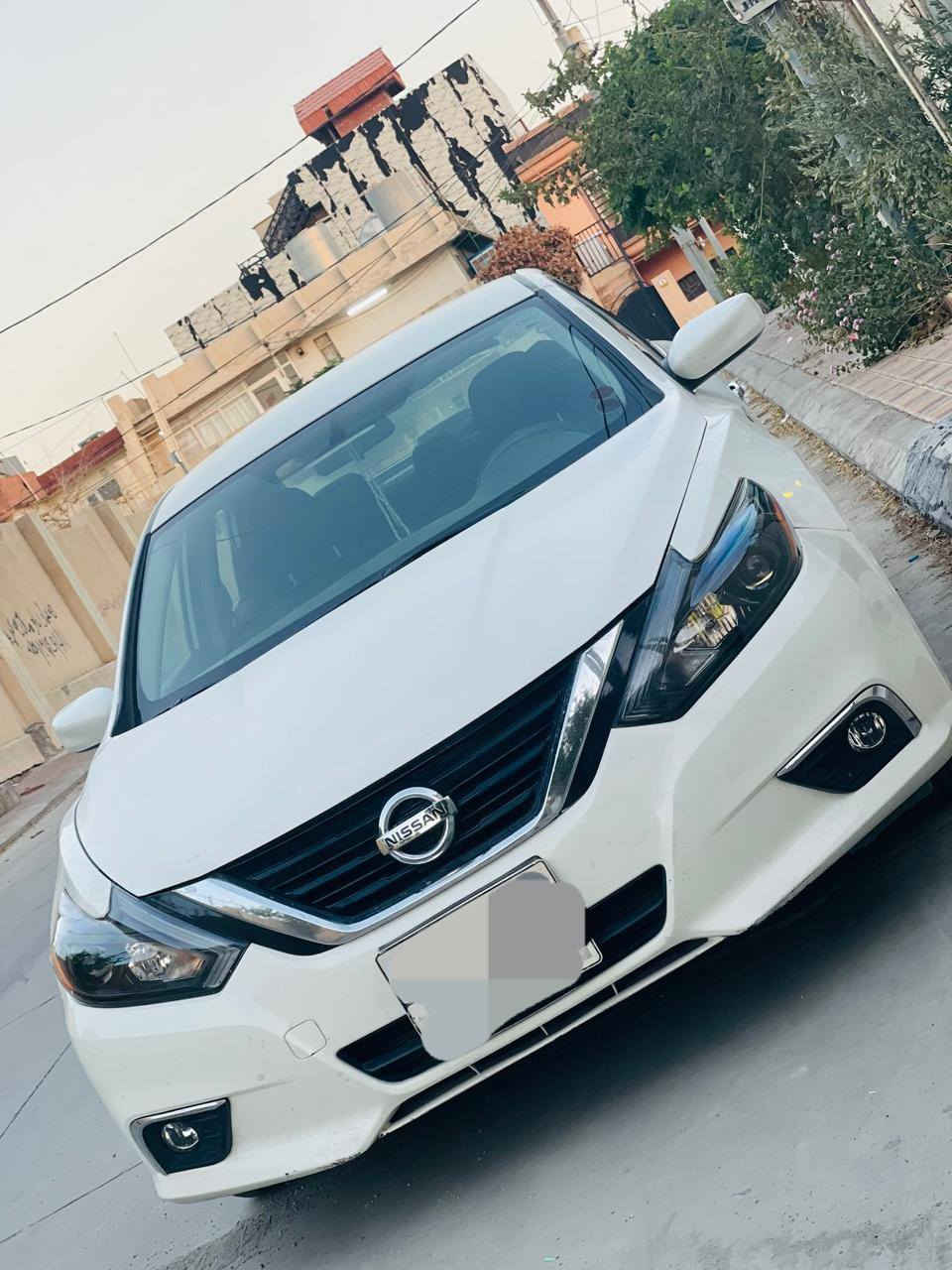 نیسنان ئاڵتیمان 2018s
BYD بۆ فرۆشتن یا گۆڕینەوە بە 
 دوو پارچەی بچوک سارد ی هەیە دوو پارچە سبوغ
دوو سیستەمە غاز و بەنزین کۆبۆنی بەنزین و غازی هەیە


**إذا كنت صاحب هذا الإعلان وتريد حذفه لأي سبب، رجاءا أرسل رسالة إلى الدعم الفني**