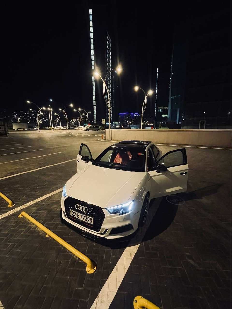 🚗 ﷽

‎🔹 فروشتن یان گۆڕینەوە
🔹 Audi A3 2017 Premium
‎قواترو نیە 
‎سیارەیەکی زۆر تایبەت و شاز، بە دۆخێکی نایاب و پارێزراو ماوە👌
‎🔸 دەرکەی سەکن + سبوغ  لەگەڵ جاملخى سەکن 
‎🔸 تەنها یەک تەعدیل هەیە، بێ ژوری بێ ئارباگ نەتەقیە 
‎🔸 موسفات + پانۆراما 🌤
‎🔸 گوشین جلدی خاوێن
‎🔸 گوشین کارەبایی ⚡
‎🔸 گیجی ئەلیکترۆنی بو بەسترایە
‎🔸 سوکان فول باکیج سبورت بو بەسترایە
‎✔️ ڕادار
‎✔️ ویلی BBS 
‎‏✔️ CarPlay 📱
‎✔️ لایتی پێش و پشت LED
‎✔️ لایتی پێش ستایلی A5 😍
‎✔️ پلاکی Racing
‎✔️ کۆیلی APR
‎✔️ داون پایپ (Downpipe) 🔥
‎ ✔️ بەرمەجەی popan bangs
‎🔸 مەسرووفی زۆر باشی لێ کراوە
‎🔸 هیچ کێشەی نییە، هەموو شتێک بە شەرت ✔️
‎🔸 مەکینە 2.0 توربو (کەپسە نەکراوەتەوە) 💪
‎🔸 سیارەکە زۆر شاز و بەرجاوە، هیچ نوقسیەکی نییە

‎⚠️ تکایە تەنها موشتەری جدی پەیوەندی بکات
‎⚠️ بۆ نرخ نامە بنێرن،  

‎🔄 گۆڕینەوەش دەکرێت بە شتێک کە لە دڵم بێت
‎ژ.م واتس اپ..
0750 485 6895

🚗 ﷽

‎🔹 للبيع أو المراوسة
‎‏🔹 Audi A3 2017 Premium
‎ليست كواترو
‎سيارة مميزة جداً ونادرة، بحالة ممتازة ومحافظة 👌

‎🔸 باب سكن صبغ + مع جاملك سكن
‎🔸 فقط تعديل واحد، بدون ضربات داخلية ولا فتح إيرباقات
‎🔸 موسفت + بانوراما 🌤
‎🔸 مقاعد جلد نظيفة
‎🔸 مقاعد كهربائية ⚡
‎🔸 شاشة إلكترونية (عداد ديجيتال) مبدلة
‎🔸 مقود فل باكج سبورت مبدل
‎✔️ رادار
‎‏✔️ CarPlay 📱
‎✔️ ليتات أمامي وخلفي LED
‎✔️ ليت أمامي ستايل A5 😍
‎✔️ بلاك ريسنغ
‎✔️ كويلات APR
‎✔️ داون بايب (Downpipe) 🔥
‎✔️ برمجة Pop & Bangs

‎🔸 مصروف عليها كثير أربيل, العراق
