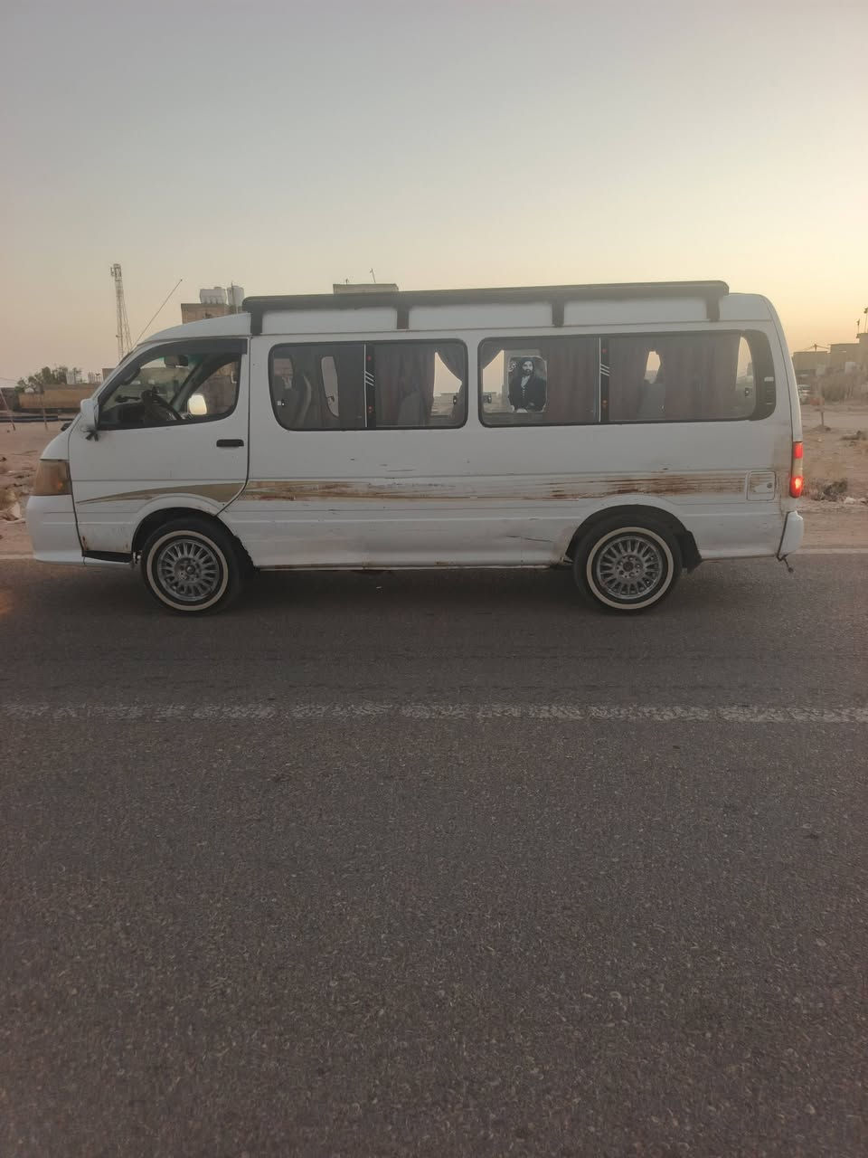 للبيع فتون ٢٠٠٩ رقم بغداد نكليزي مداور مباشر رقم شاصي شعار بل تكمه سياره جاهزه خير من الله كبل للشارع تخم تاير حداديه جديده النجف خان النص للاستفسار الاتصال ***********
