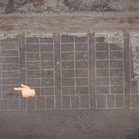 قطعة أرض • ضهر شارع ٥٠م • كفالة مكتبي