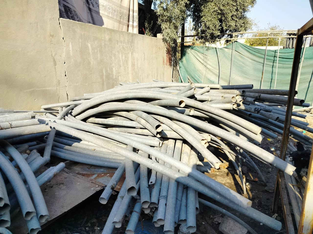 موجود بيوت بلاسيتكيه نوع لبناني قوس 22 عدد بيوت 6 عنوان موصل  ***********كذلك  موجودبيوت صغيره العرض 4
