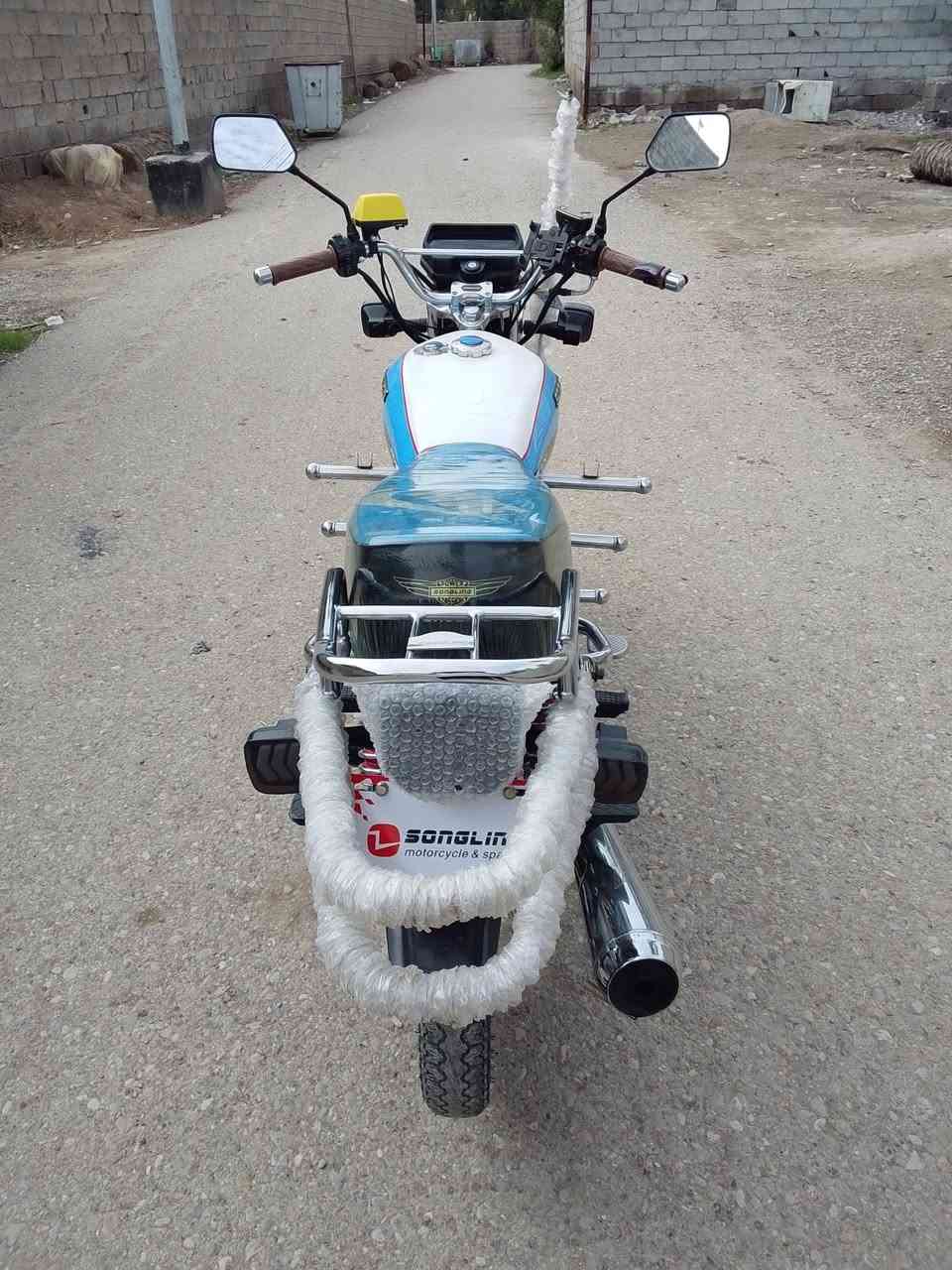 سلام عليكم دراجه سيفان للبيع مكفوله كفاله عامه مكاني ديالى كنعان الرقم ***********
