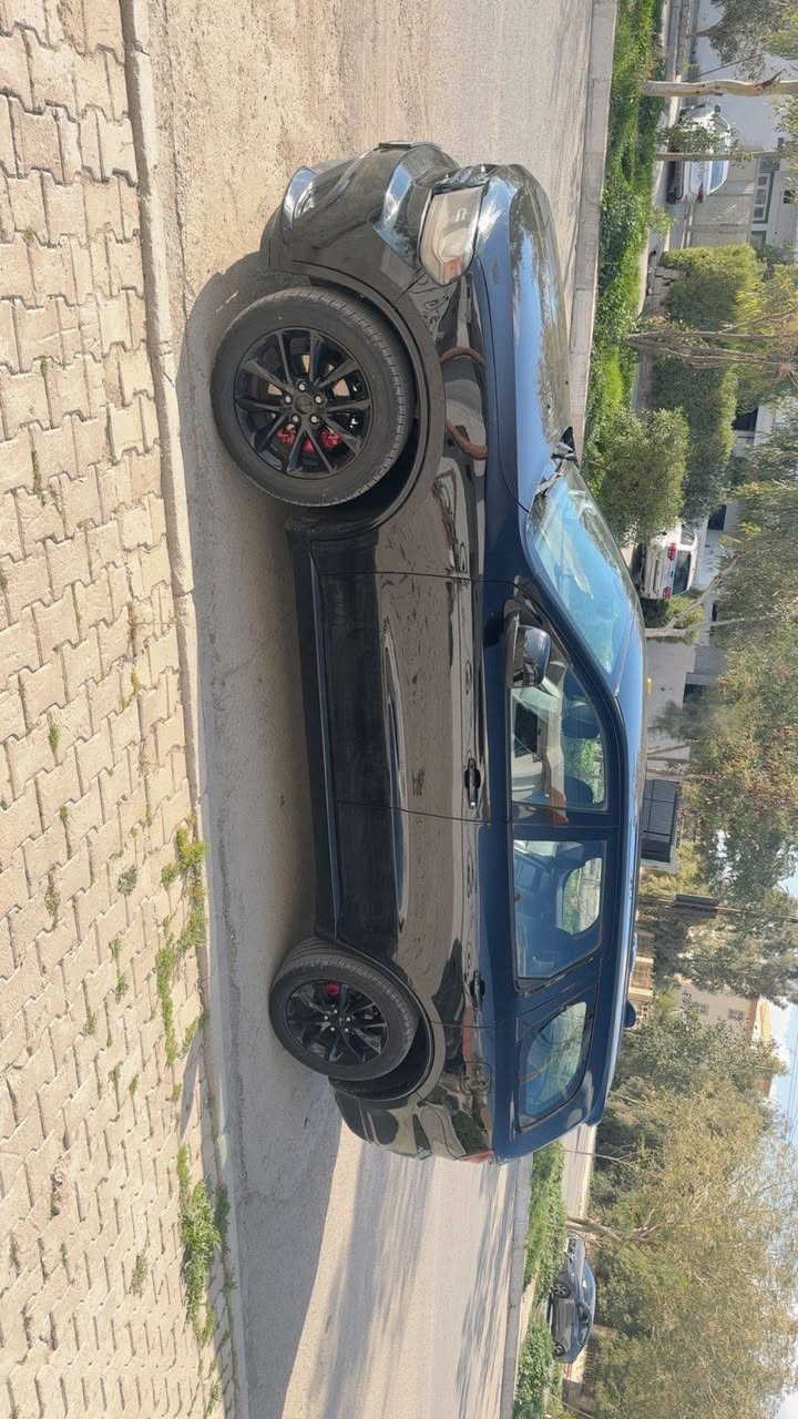 سلام عليكم
دودج دورانگو 2017 بلاك توب sxt
محرك 6V 
تشغيل عن بعد ، گير ماوس
كشنات جلد ، تدفئة الكشنات الامامية و الستيرن 
كشن سائق كهرباء ، مثبت سرعة ، اوامر صوتية
حساسات خلفية ، اوتو بريك عند الرجوع للخلف ، اوتو ستارت ، منفذ usb و aux ، انظمة قيادة eco و sport  . 
الحادث  جزء من باب سكن الامامي معدل بارد بدون صبغ، جامرلغ السكن الخلفي جزء بسيط معدل بارد و صبغ قليل . ايرباك طاگ وراجع سيستم ، گير ومحرك نظيف رقم شمالي سليمانية مكلف بلنشر مامتواجد فيس رقم صاحب السيارة ***********
