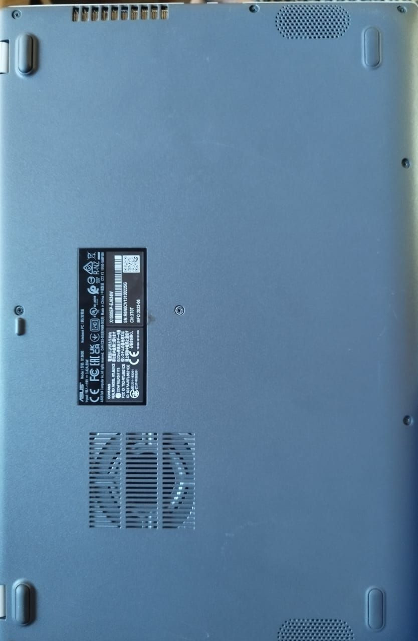 🔥🔥ASUS Note Book X515 :
▪️المعالج: Intel Core i5-1135G7 (الجيل الحادي عشر)، رباعي النواة.  🔥🔥
▪️ذاكرة الوصول العشوائي (RAM): 
16 جيجابايت من نوع DDR4 
▪️التخزين: 
512 جيجابايت M.2 NVME SSD 
(سريع جداً في التشغيل ونقل البيانات).  
▪️كارت الشاشة:
 NVIDIA GeForce MX330
 بسعة 2 جيجابايت (منفصل)، يساعد في برامج التصميم والألعاب الخفيفة.
▪️الشاشة: 
15.6 بوصة بدقة FHD (1920x1080)، مضادة للتوهج (Anti-glare) مع زوايا رؤية واسعة.
▪️التصميم والمنافذ
الوزن: خفيف جداً (حوالي 1.8 كجم)
لوحة المفاتيح: تدعم اللغتين العربية والإنجليزية.
▪️المنافذ: 
* 1x USB-C 3.2 (نقل بيانات سريع).  
1x USB 3.2 Type-A.
2x USB 2.0.
مخرج HDMI لتوصيل الشاشات الخارجية.  
▪️النظام: يعمل بنظام Windows 11 الأصلي.
▪️البطارية : 4 ساعات
جهاز وارد السعودية،استعمال 6 شهور فقط استعمال خفيف🔥🔥
المكان :- امدرمان الواحة شارع الوادي 
السعر1,500 نهائي 
ارقام التواصل واتس ومكالمات:- 0110106396


**إذا كنت صاحب هذا الإعلان وتريد حذفه لأي سبب، رجاءا أرسل رسالة إلى الدعم الفني**