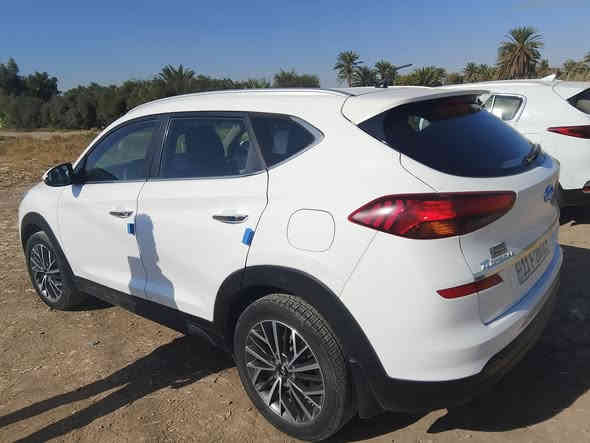 سلام عليكم
لبيع توسان 2020 خليجي 
مكفوله كفالة عامة 
كير محرك صدر وضع الشركة 
سياره فول ما عده البنرامه 
1. بصمه 
2. شاشه كبيرة
3. يدات نيكل+ بصمه ابواب 
4. كوري اصلي 
5. شباك لكزز 
6. ترحيب 
7. محرك 2000 دوش 
8. مالت جناي رقم بغداد الدولي بسمي 
9. مكاني بغداد 
10. سعر 215 وبيها مجال 
11. شراي يتصل 
12.  ‏‪0781 085 0944‬‏
