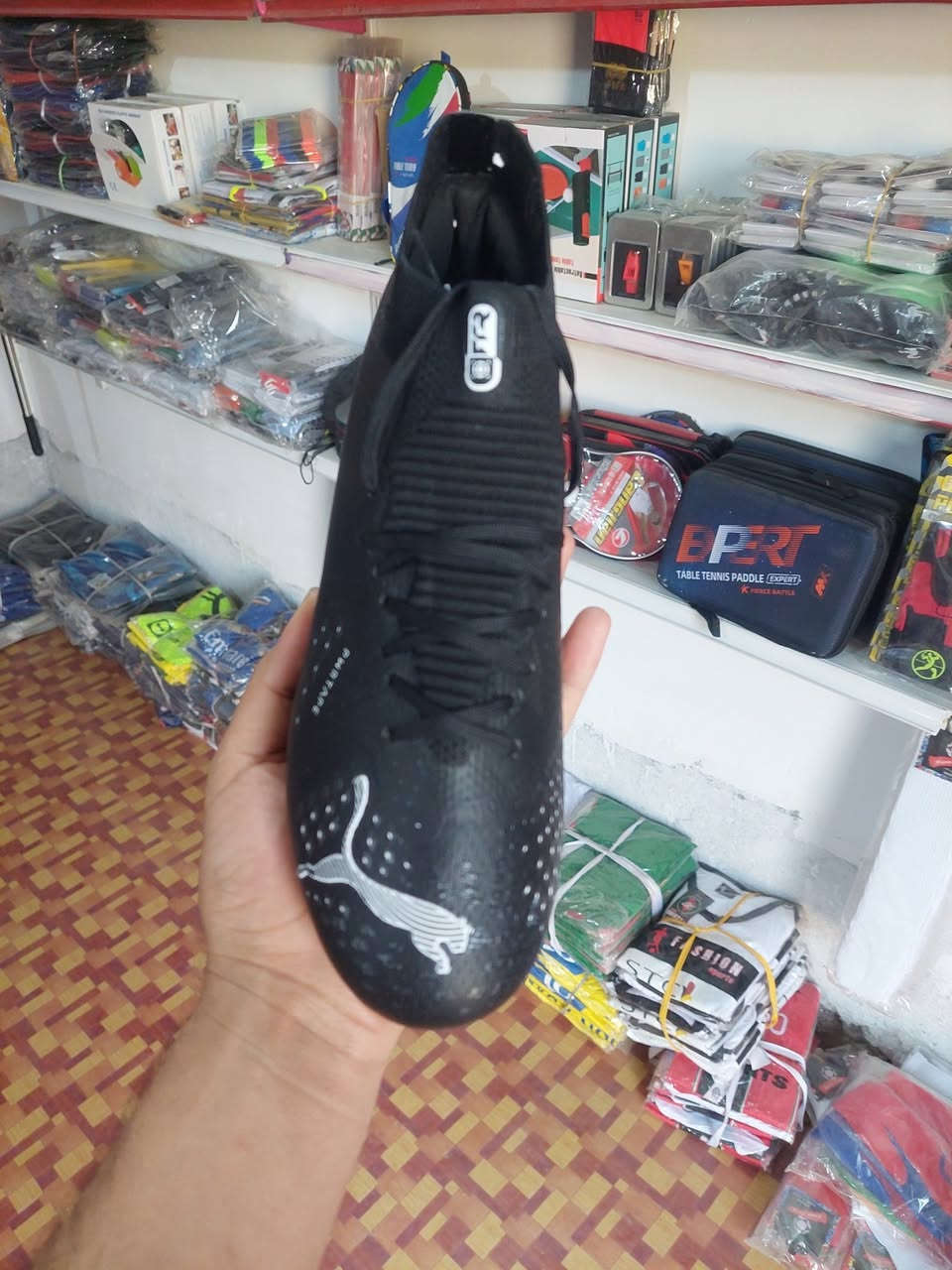 حذاء بوما ڤيتنامي اصلي درجه اولى 
قياس 41 ، السعر 25
واتساب ***********
