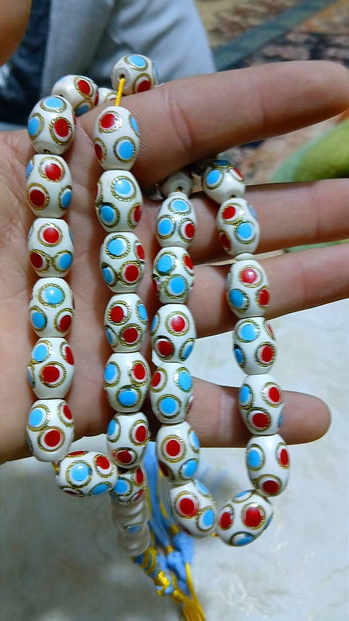 مسابح اصليه قديم كل وحده مكتوب سعرها العنوان الفلوجه قرب الحديقه العامه
***********
