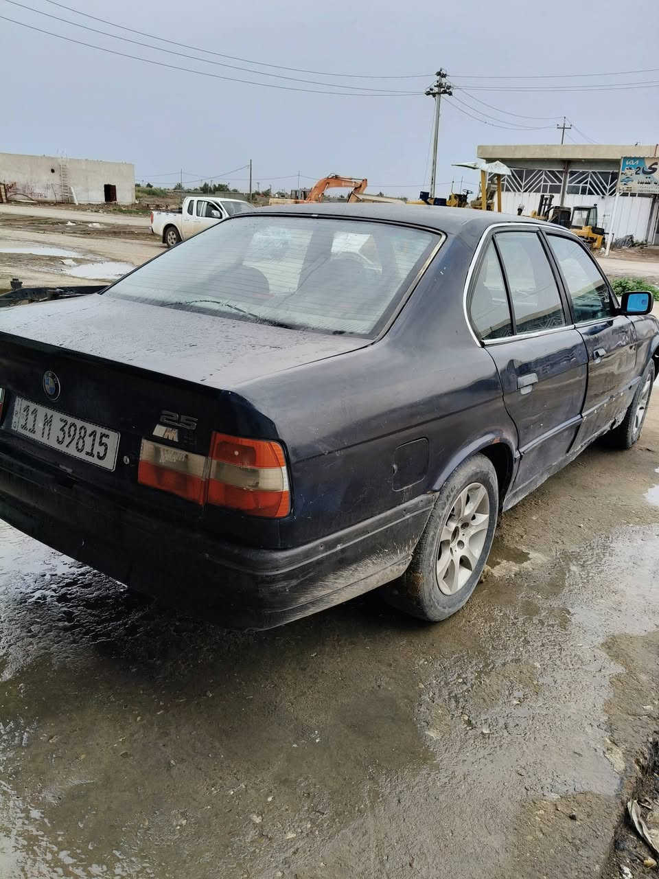 سلام عليكم 
تم تفصيخ بي ام 525
شمحتاج غراض موجود مكان واسط نعمانيه ***********
