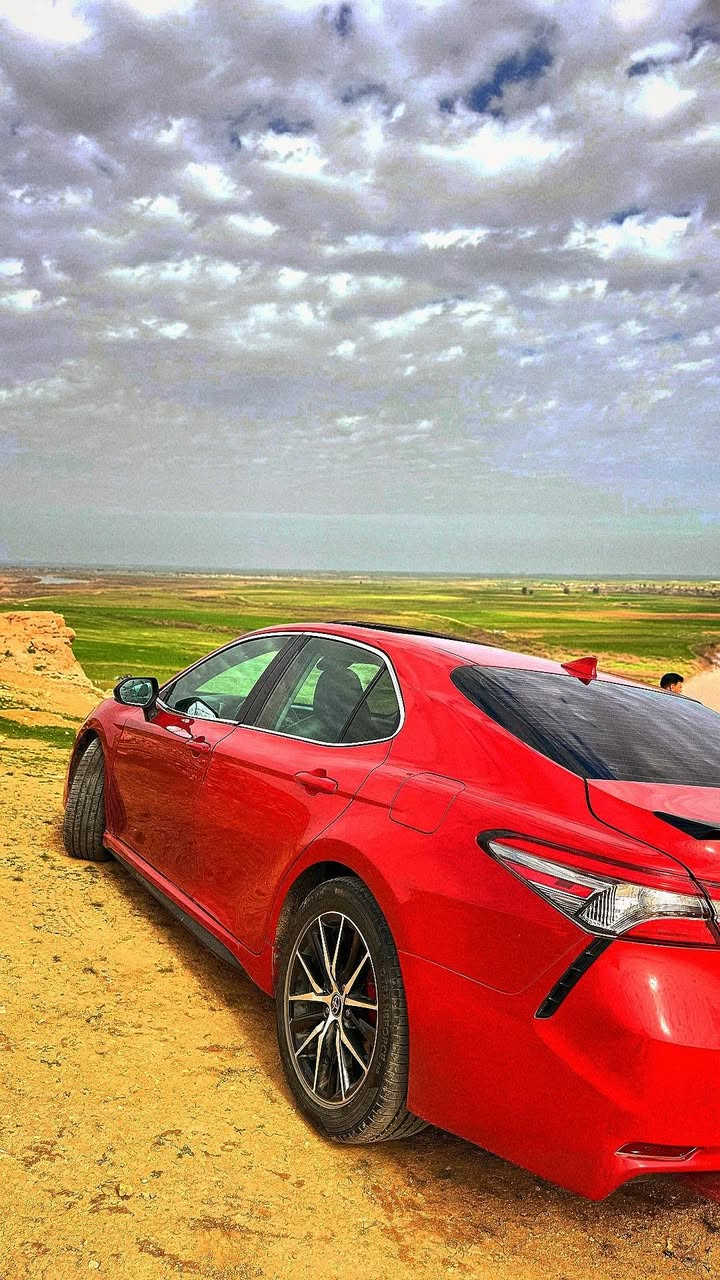 تيوتا كامري 2019 SE
فول موصفات ومواصفاتها معروفه
سيارة جديده جدآ لون أحمر دم الغزال 
بأسمي رقمي اربيل سنويه وهزه جديده 
ضررها تحت باب السياره 
ماشي 85 km/h
مكاني الموصل 
السعر خاص 
***********
