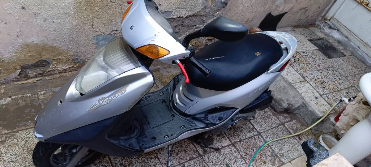 بريز للبيع مكينه ما مفتوحه 650 وبيهه مجال بسيط مكاني بغداد
***********
