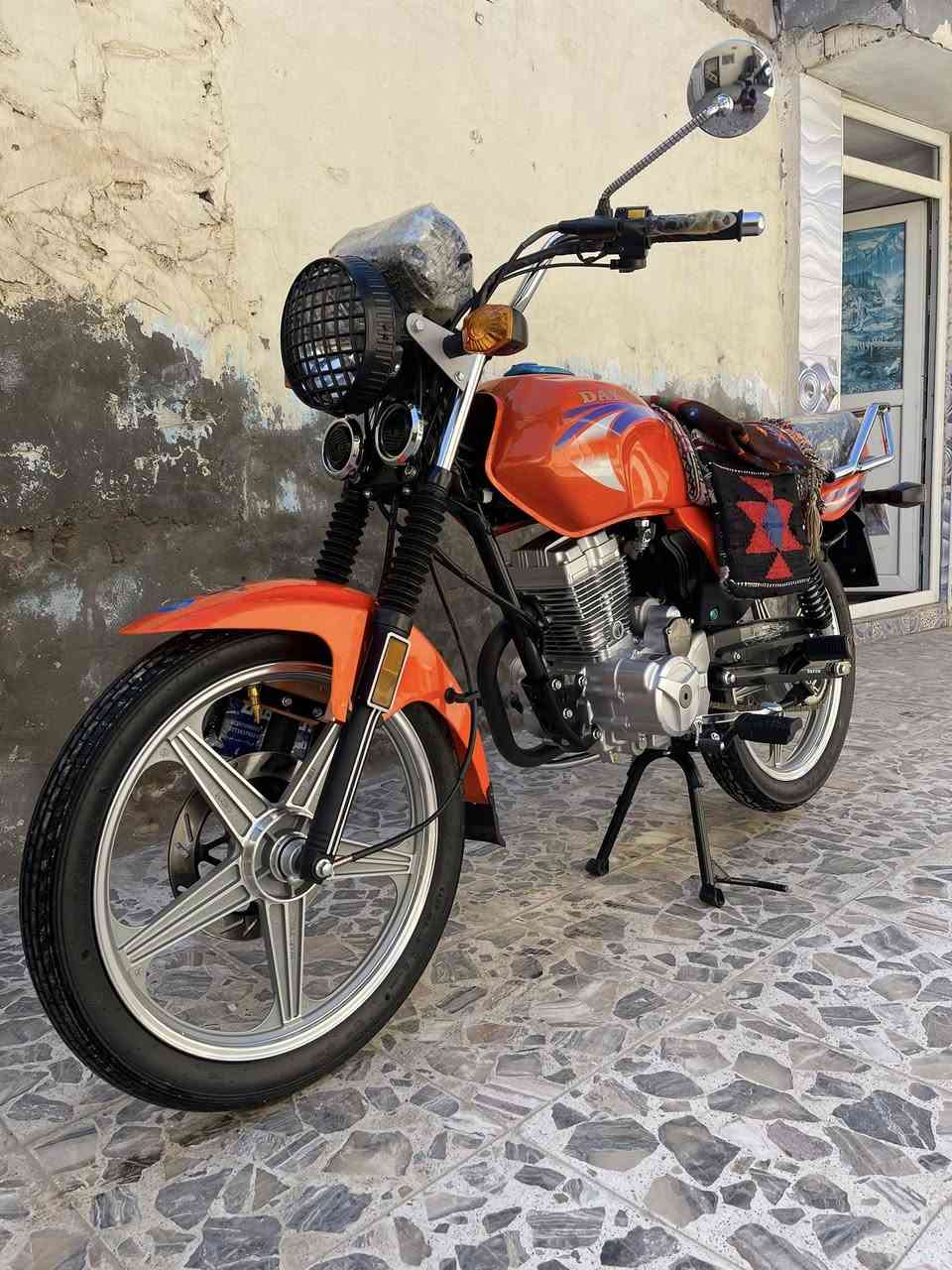 السلام عليكم موطور دايون عضم للبيع
الموطور جديد2023. طالع بل2024
المكان طويريج الشراي يتصل ويدلل
اوراق اصولي
***********
