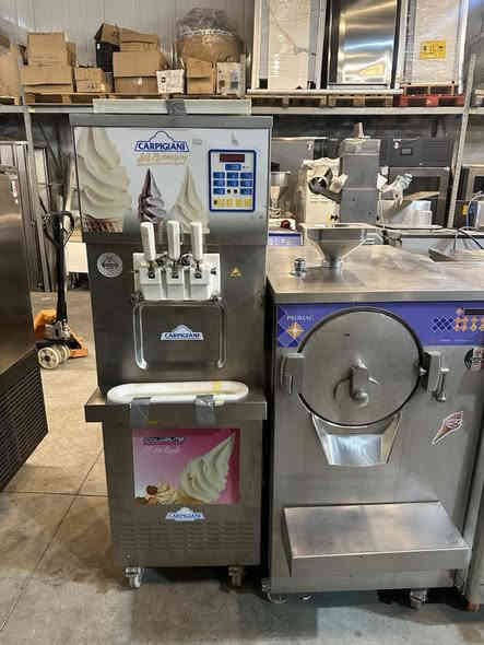 مساء الورد والياسمين و الخير 💐
دائما نتميز بكل جديد وبتحدي أسعار
وصلت وجبة جديد موديلات حديثة مكائن ايطالية 
درجة أولى 🇮🇹
اهلا وسهلا بكم تفضلوا بزيارة  اكبر معرضنا
لعالم مكائن ايطالي 🇮🇹  الايس كريم🍦 والعصير 🍹و ازبرى  و عاريضات 🍰🍧حافيضات و صاعقات ❄️ في السليمانية ❤️🇮🇶مع كل مواد احتياط متوفر نرحب بكم بمدينة السليمانية❤️🇮🇶
التفاصيل
***********
WhatsApp: 00393899265052
