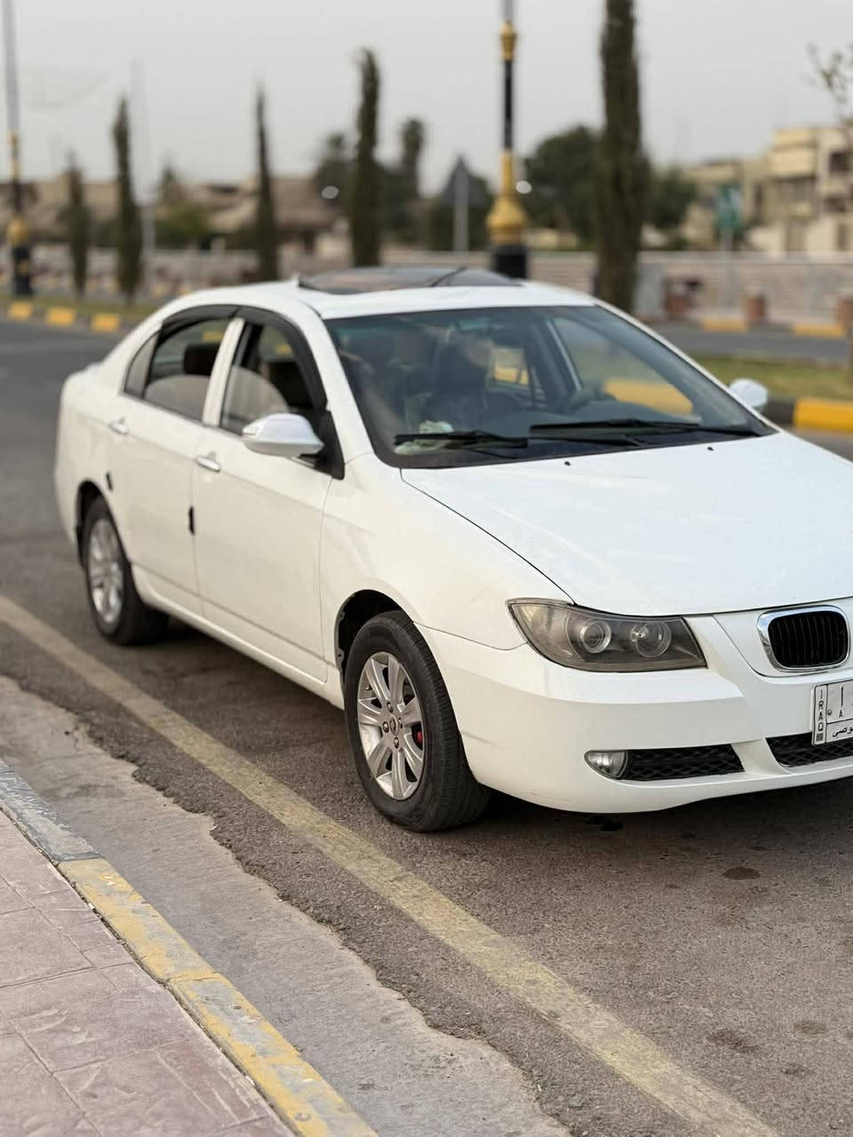 ليفان 620 2011 سلايت
كير عادي مكينه كير بلادي
ضررها فوك صبغ البك لايت 
جاملغ الكدام 
تبريد تدفئه  قفل مركزي 
كابون سنوية لحد 2028
رقم نينوى  شرط التحويل 
السياره جاهزه ماينقصها شي
السياره واضحه مثل مابصوره 
مكاني موصل 
لاستفسار 0776888504
***********
