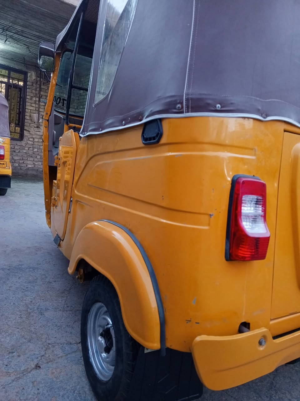 تكتك موديل 2021شهر 9رقم بغداد رقم وسنويه السعر..7.700وبيها مجال تكتك احله من صوره مابيها خيسات بس دوسه وحده مرتبه تكتك تجي شوف بعينك وتقتنع علمن مكلف بلنشر للاستفسار..***********
