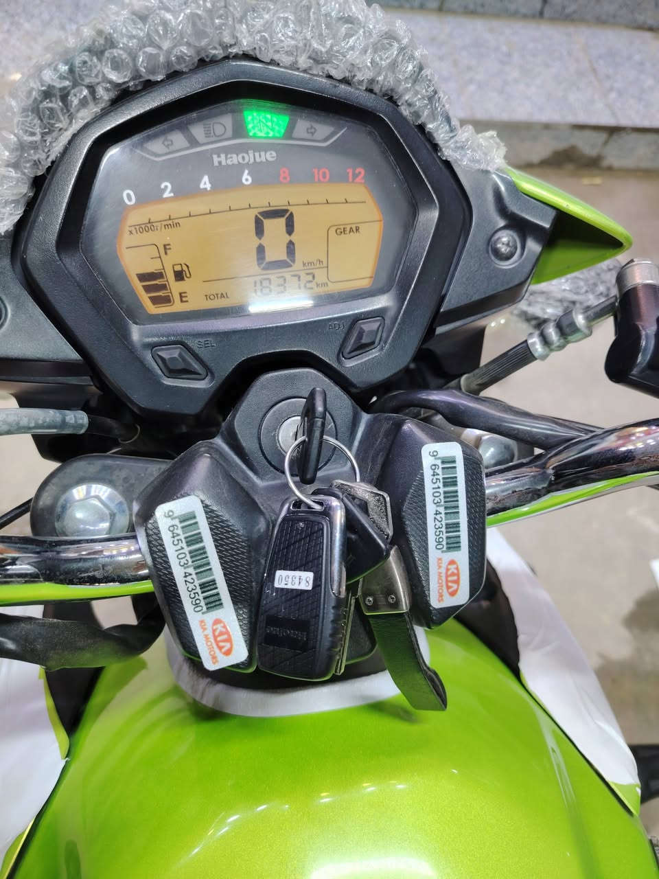 للبيع هاوجي جديده فول مسجل كمل موديل 21 سعرها ١٦ ونص اني من الرمادي حي التأميم شراي اتصل ***********
