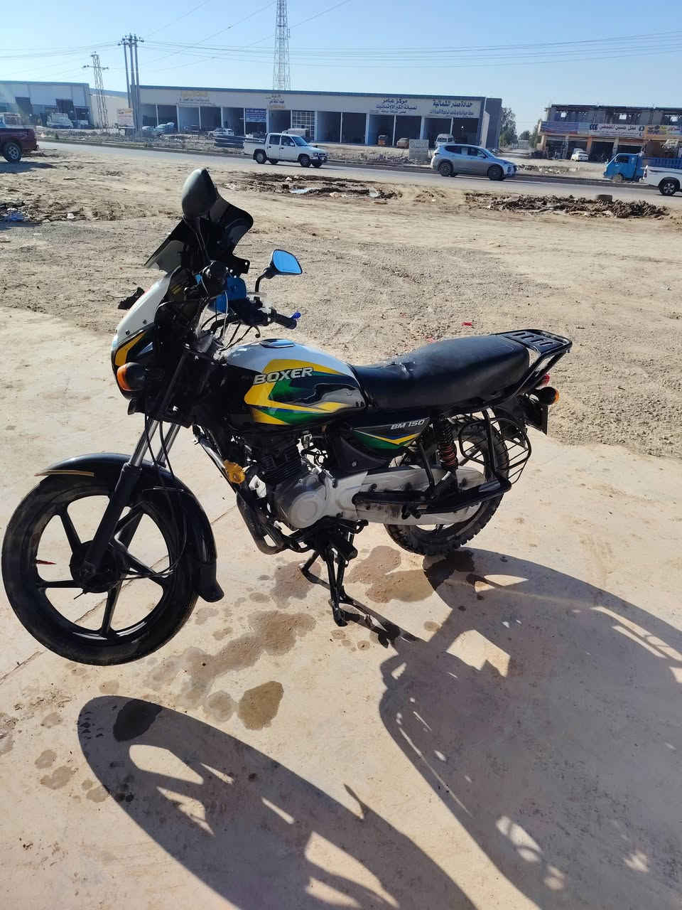 دراجة ٢٣ باسمي رقم ديالى انكليزي بمليونين بيهة خيط
للعم الدراجة جنبزتهة بس وصخة ومطاكلهة صور ***********
