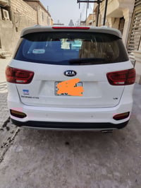 سورنتو ٢٠٢٠ • ٦ سلندر • ٧ راكب