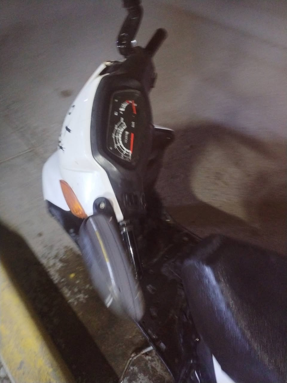 السلام عليكم دراجه سبيسي نقص باتري  قفل جنطه شغاله هندر لايت بريكات مرايات السعر 400بغداد ***********
