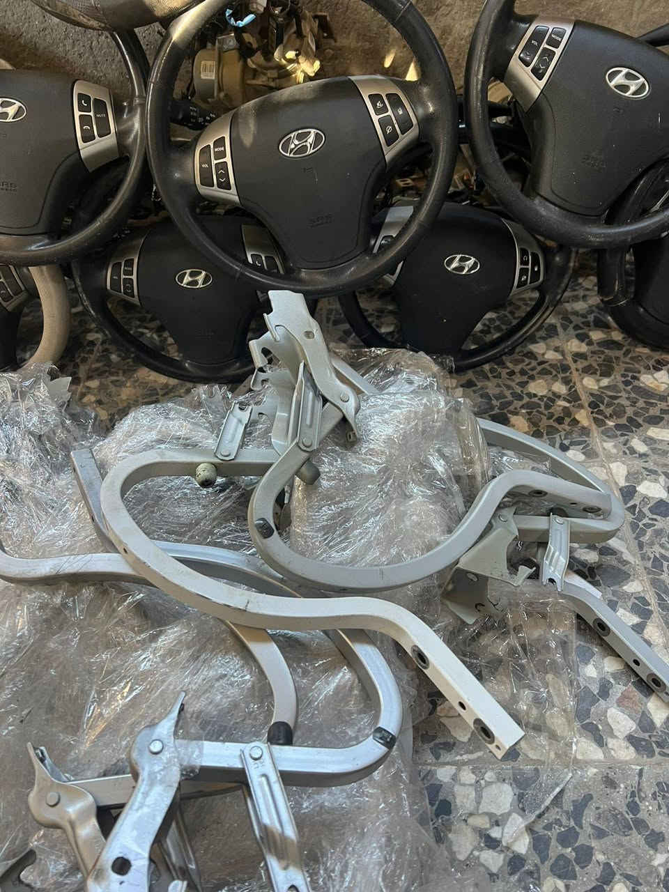 غراض النتره مقدس تفصيخ حاويه بغداد طالبيه يم علوه زويني موجود توصيل 6الف كل محافظات وبغداد 5 لف ***********         ***********
