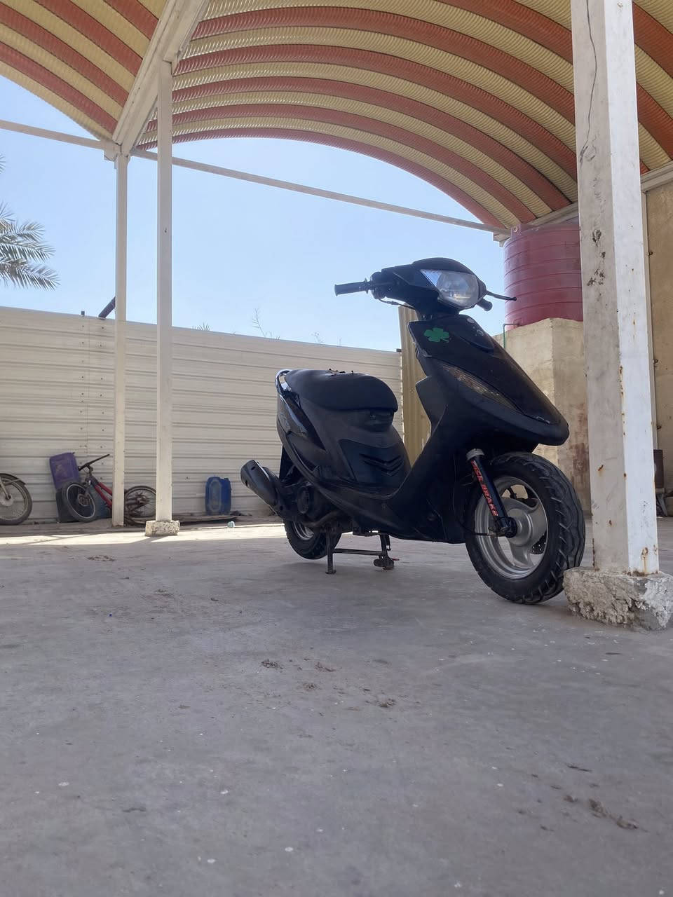 السلام عليكم دراجه ماكس عدله كفاله عامه عامه بلاد من الطول للطول بس كفرات بلاديه ويلات بلاديه دايرات زوج جدد للاستفسار:***********
