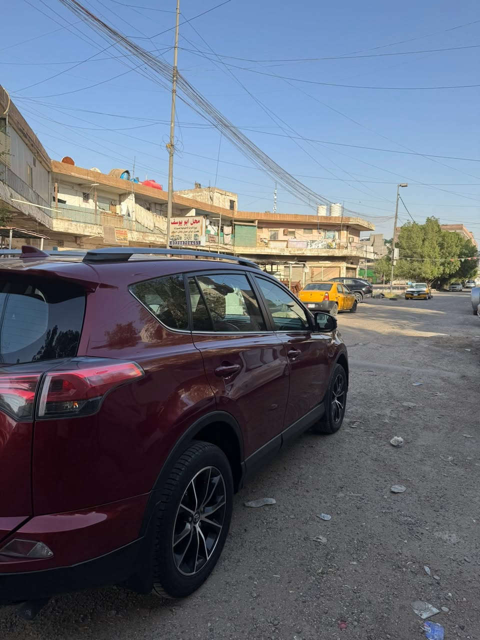 للبيع RAV 4 2018 امريكي
رقم بغداد سياره ب اسمي 
حادث خشم بنيد بدون دواخل 
صبخ بيه بنيد وبيه بارد شي بسيط
سياره مال بيت جديده 
تخم تايرات جديد 
باتري جديد 
عبوه فيت بم جديده كامله 
تبريد ثلج مراوح جدد 
مكينه مملعوب بيه ابد 
عندك بس الكير جان بي هاف وسويته رجع بلادي 
ترايك للبصره تطلع بيه 
رايده ١٧٥ ورقه 
رقم ***********
