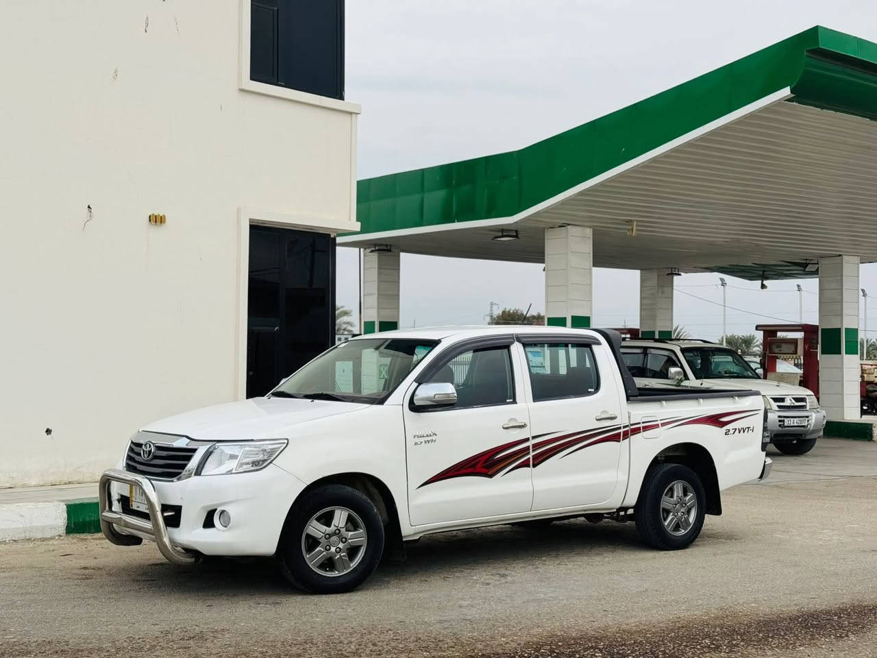 تويوتا هايلوكس 2014 كويتي شاصي19
كير اوتماتيك 
بيها جاملغ وبنيد وكاله بلاد
سياره حلوه وجاهزه من كلشي
السعر 185$ وبيها مجال
العنوان بابل الشوملي استفسار
***********
***********
