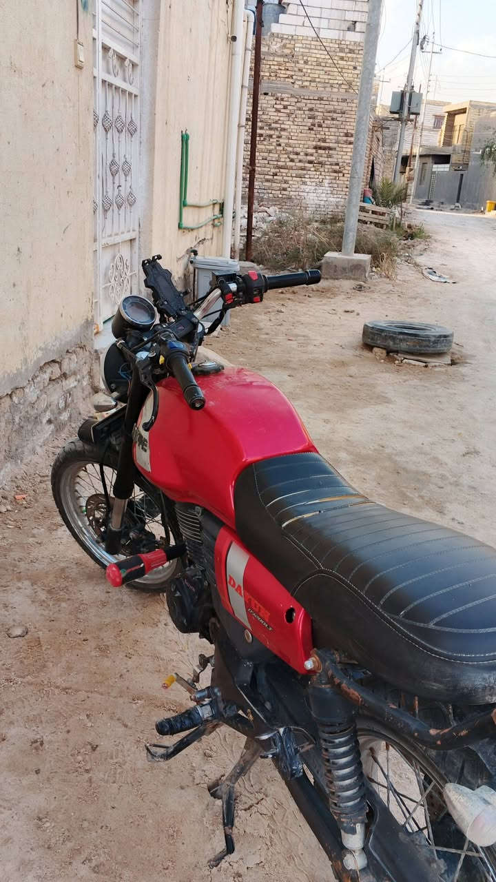 السلام عليكم دراجة للبيع لايتي مرقمه سنويه كامله بس اداور بأسمك الدراجه نضيفه مامفتوح برغي بيه موديل 2020رقم كربلاء مواصفاته حلوه كلشش مكاني ناصرية سوق الشيوخ الشراي ‏‪الاتصال على هذا الرقم ‏‪***********‬‏
