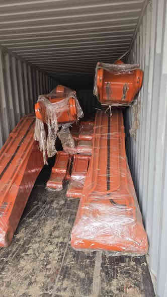 تم على بركة الله وصول وجبه جديده من الجبابه هيتاشي بأنواعها 350 210 200 جديد العنوان واسط العزيزيه الشارع العام محلات بيت الزهلول للأدوات الاحتياطيه للحفارات الهيتاشي *********** حجي واثق
