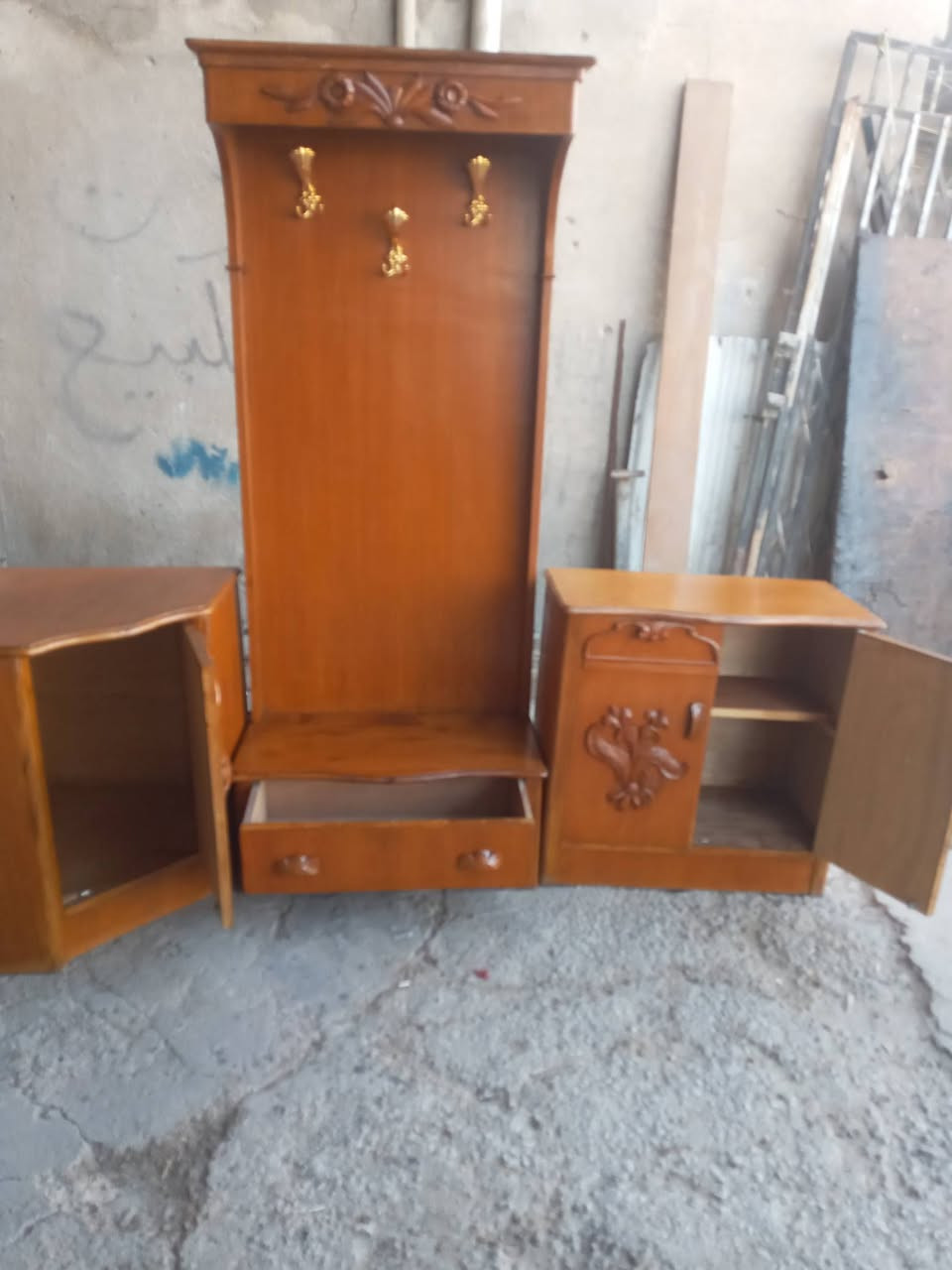 زاويه مع جزامه مع زاويه ركن صاج تزكام مستعمل السعر 125 وبيهن مجال العنوان بغداد حي الإعلام الشباب نهاية شارع سوق اميمه  صيدلية نور الشباب قرب النادي التجاري  موبايل
***********
***********

يوجد  توصيل غير مجاني داخل بغداد فقط
