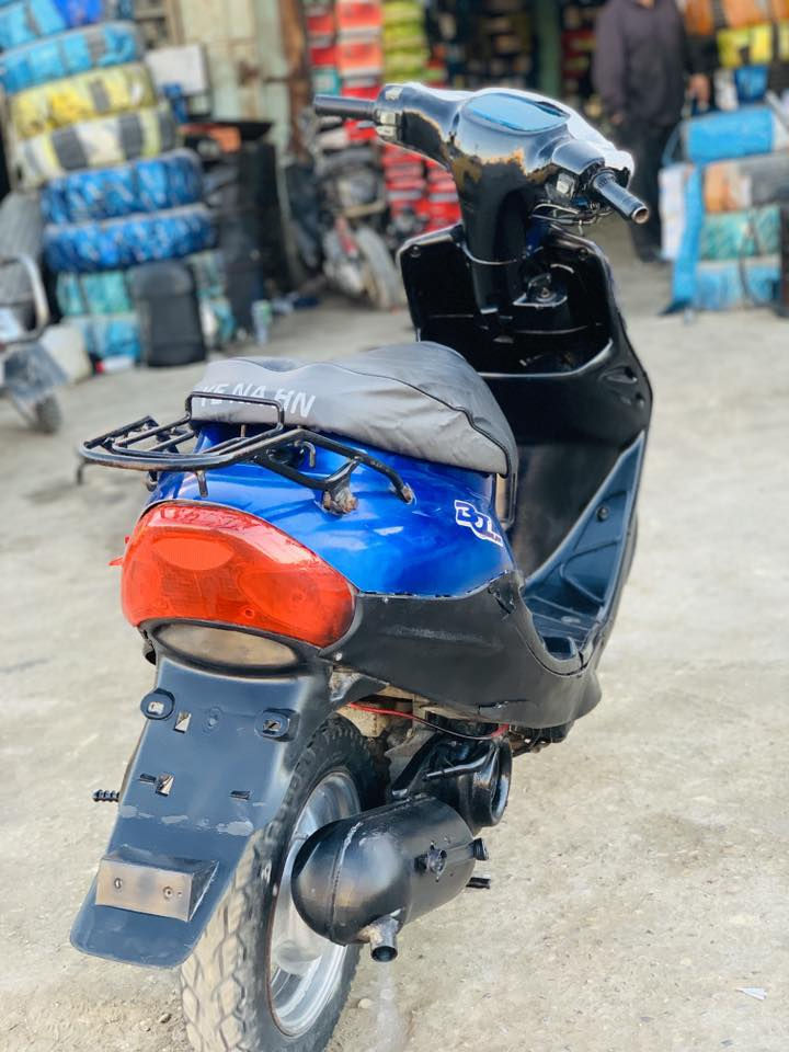 سلام عليكم دراجه بيجي مفتوحه +مكينتها ناعمه ونهضتها قويه ونضيفه من كلشي شغاله هندر واحد  سعرها 325 الف وبيها مجال عنواني الرميثة ***********
