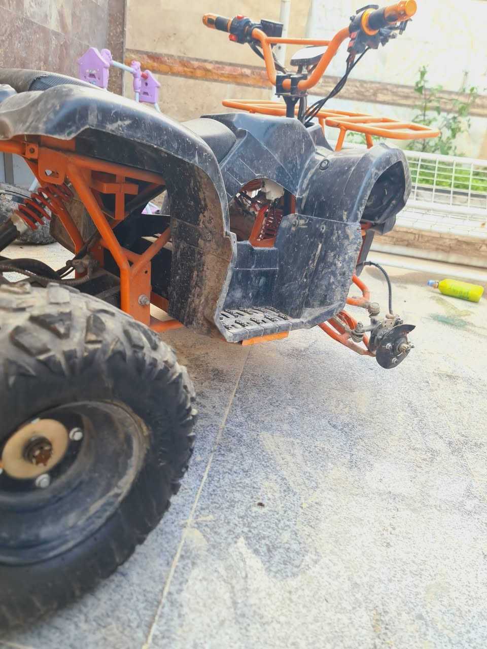 ماطور للبيع ويل مكسور وماكومفتاح الشراي يجي خاص 300الف وبي مجال رقمي ***********
