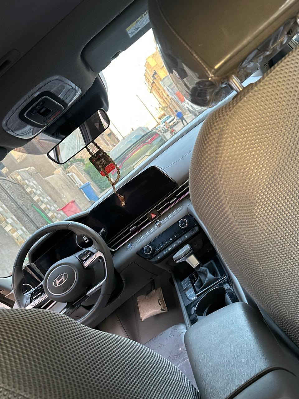 سلام عليكم النتره فول للخير ما عده كشنات مابيهه حادث بدون ايرباك سياره فقط بارد بل صندوك موديل ٢٠٢٤ماشيه ٢٠بس بل بصره من منزليهه صاير بيهه كاز كيت سياره خير من لله مكان سياره بغداد/***********سعرهه١٤٨
